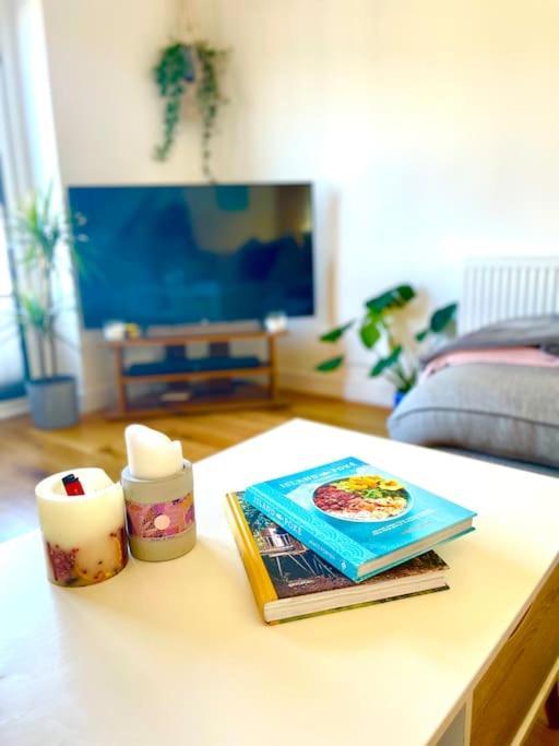 Modern Chic Summer Holiday Retreat. New Quay Eksteriør bilde